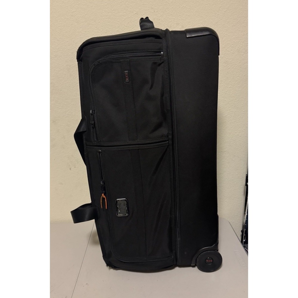 Tumi Alpha 2 Large 2 Wheeled Rolling Split Duffel Bag 22043D2 Suitcase Luggage